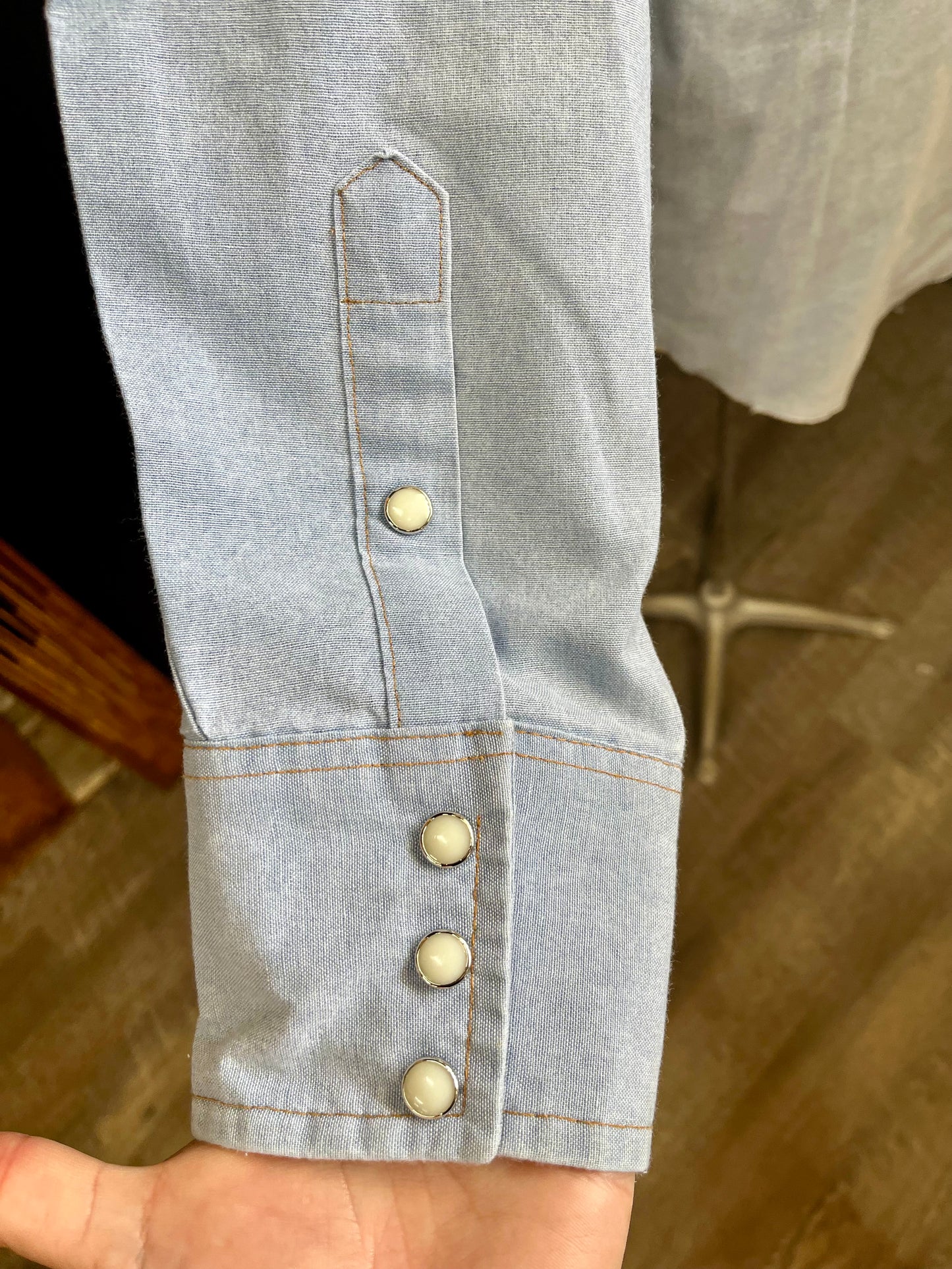 Vintage Wrangler Chambray Demin Pearl Snap