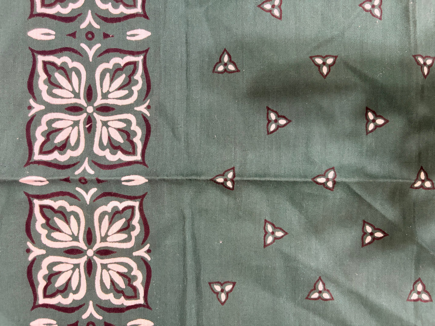 Vintage Dark Green Botanical Border Bandana