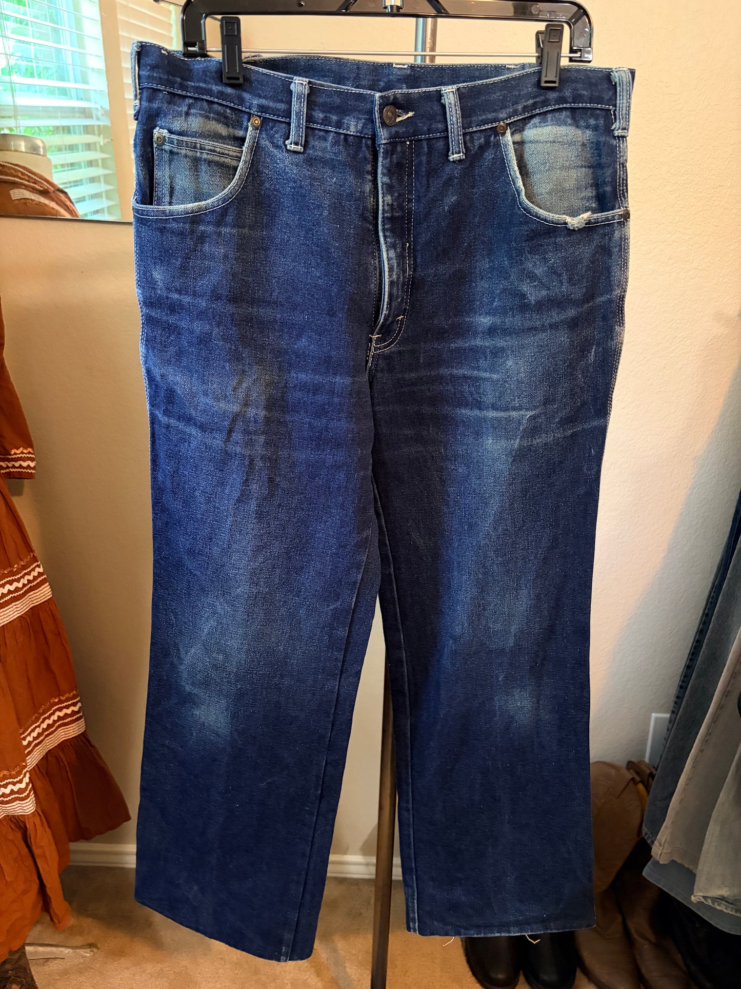 1980's Vintage Gilley’s Pasadena Embroidered Indigo Denim Jeans