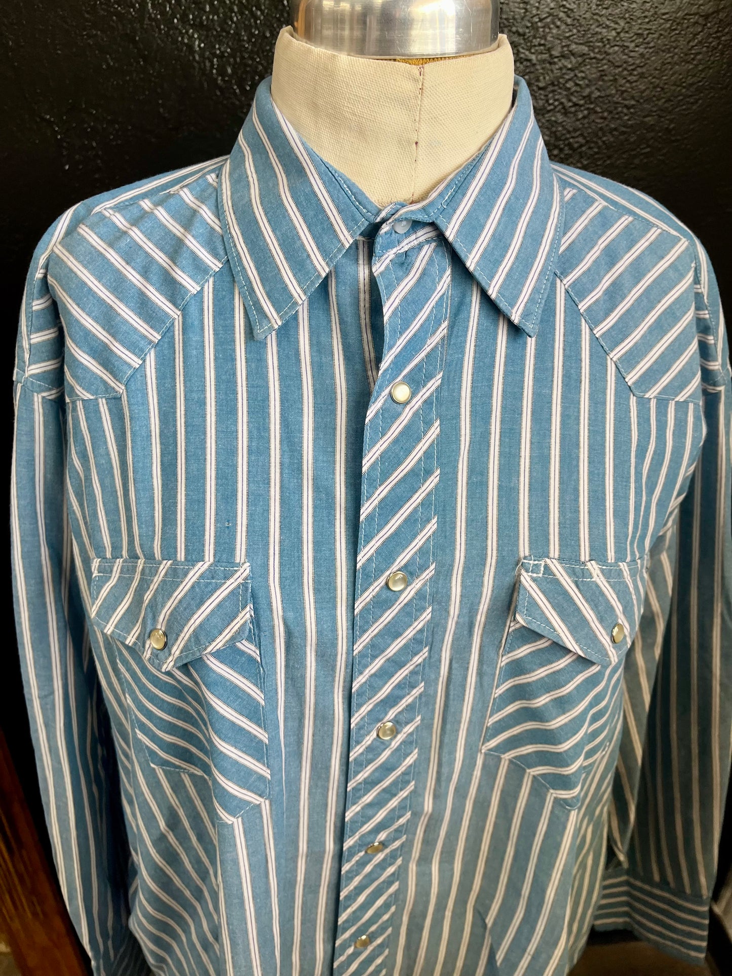 Vintage Wrangler Pearl Snap