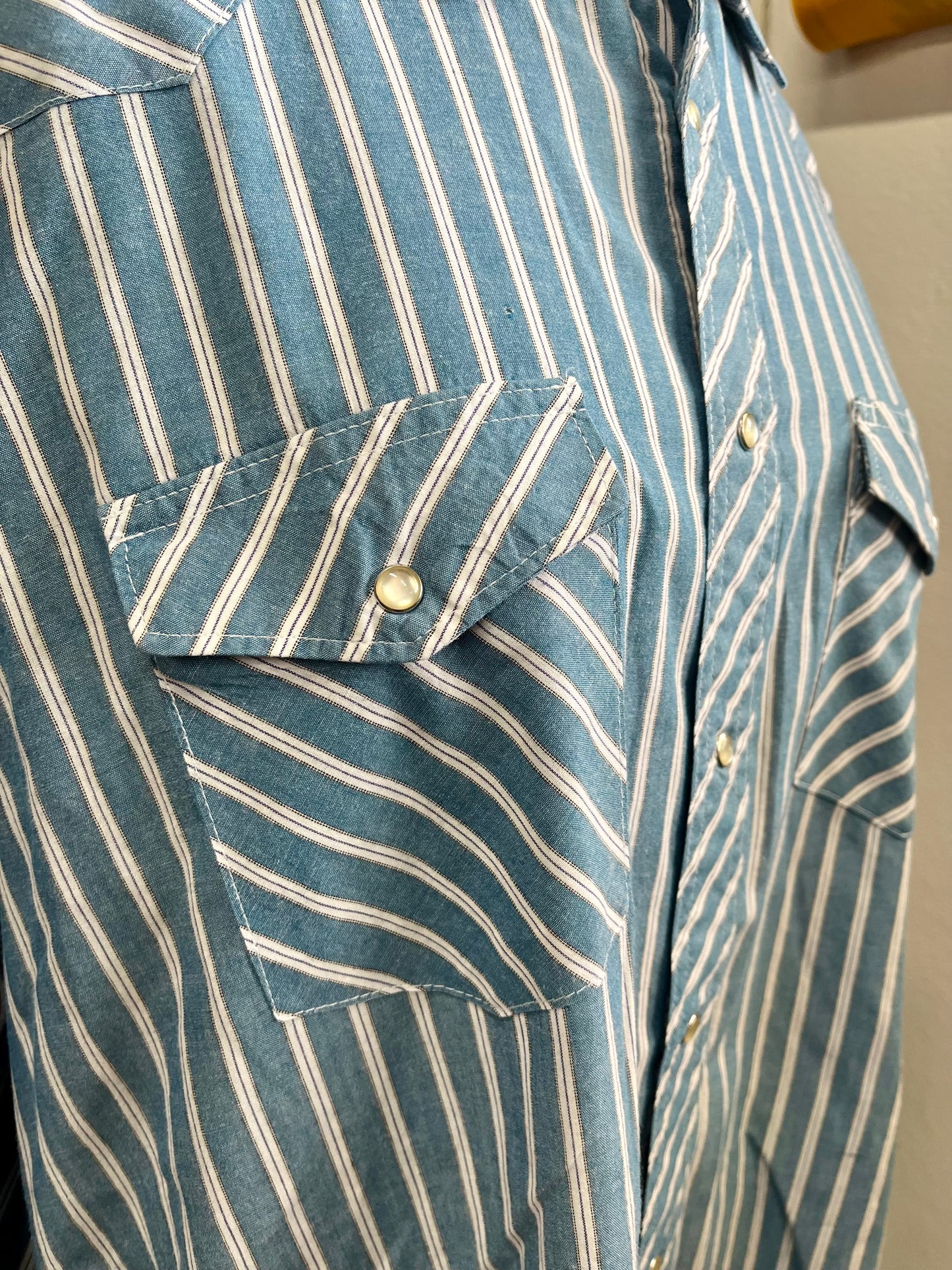 Vintage Wrangler Pearl Snap